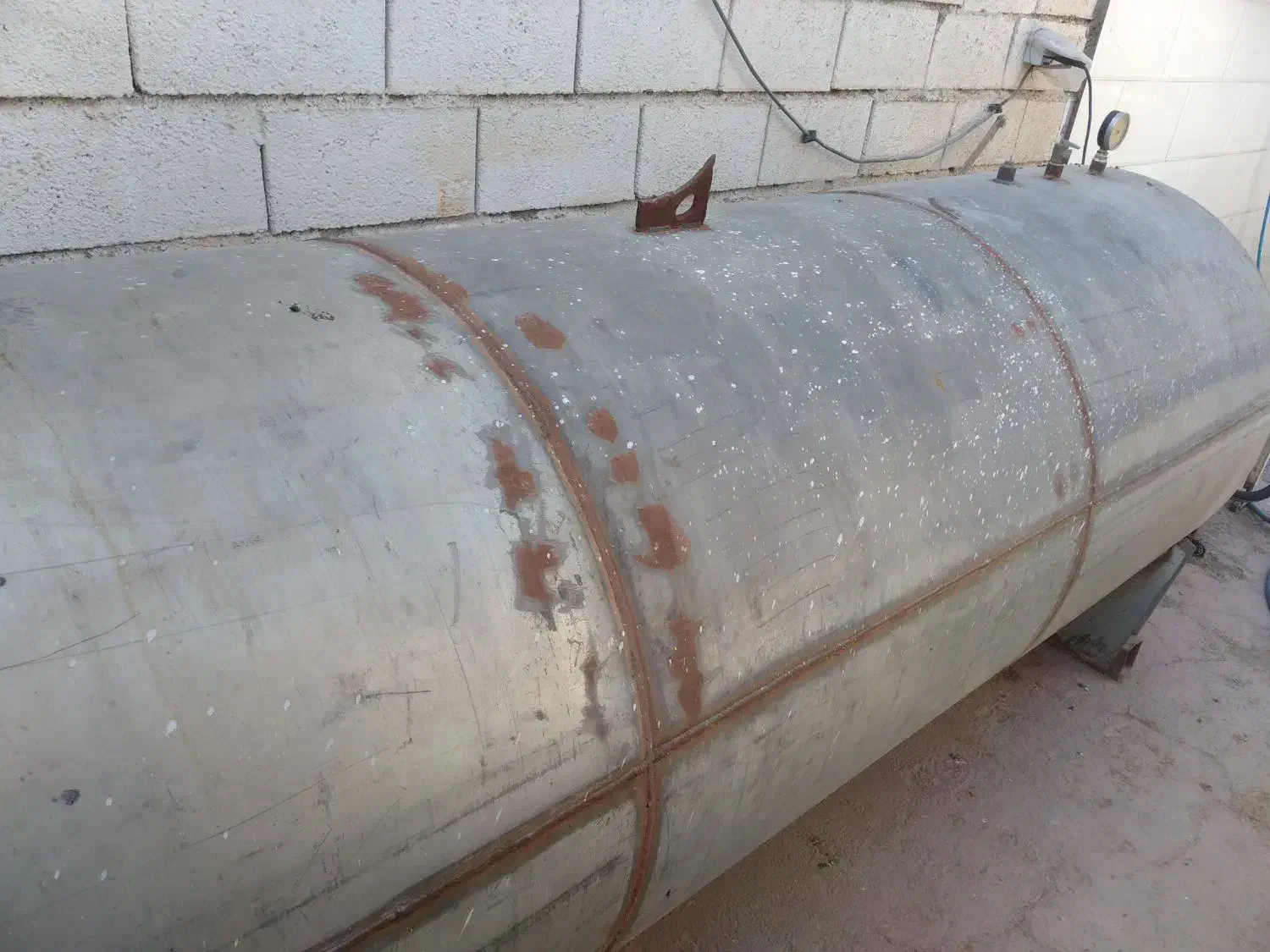 فروش تانکر ۳۰۰۰لیتری گالوانیزه|ماشین‌آلات صنعتی|آباده, |دیوار