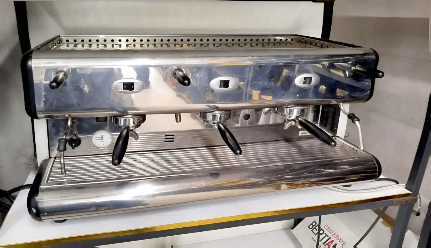 دستگاه اسپرسو ساز|کافی‌شاپ و رستوران|قم, خاکفرج|دیوار