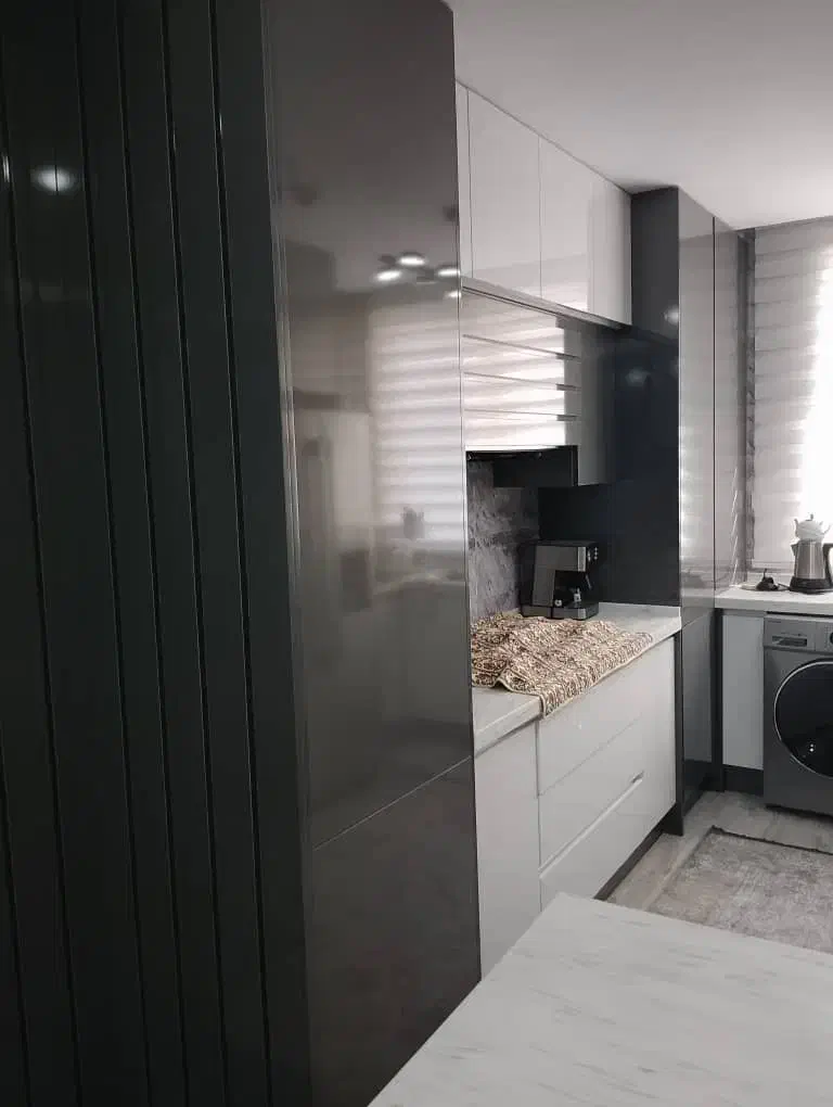 آپارتمان 67 متری دو خواب تمیز پارکینگ دار