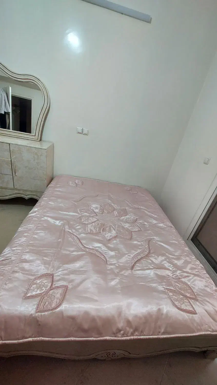 روتختی ساتن ۲ روبالشی و کوسن نو|سرویس روتختی|تهران, سعادت‌آباد|دیوار