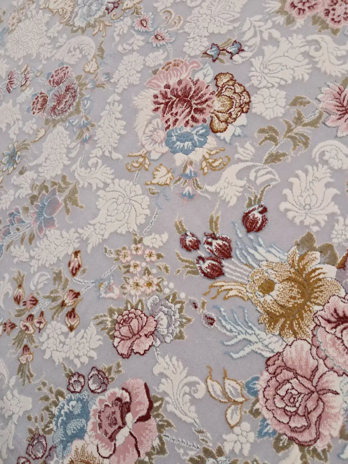 فرش نو داخل کاور جهیزیه عروس|فرش|گناباد, |دیوار