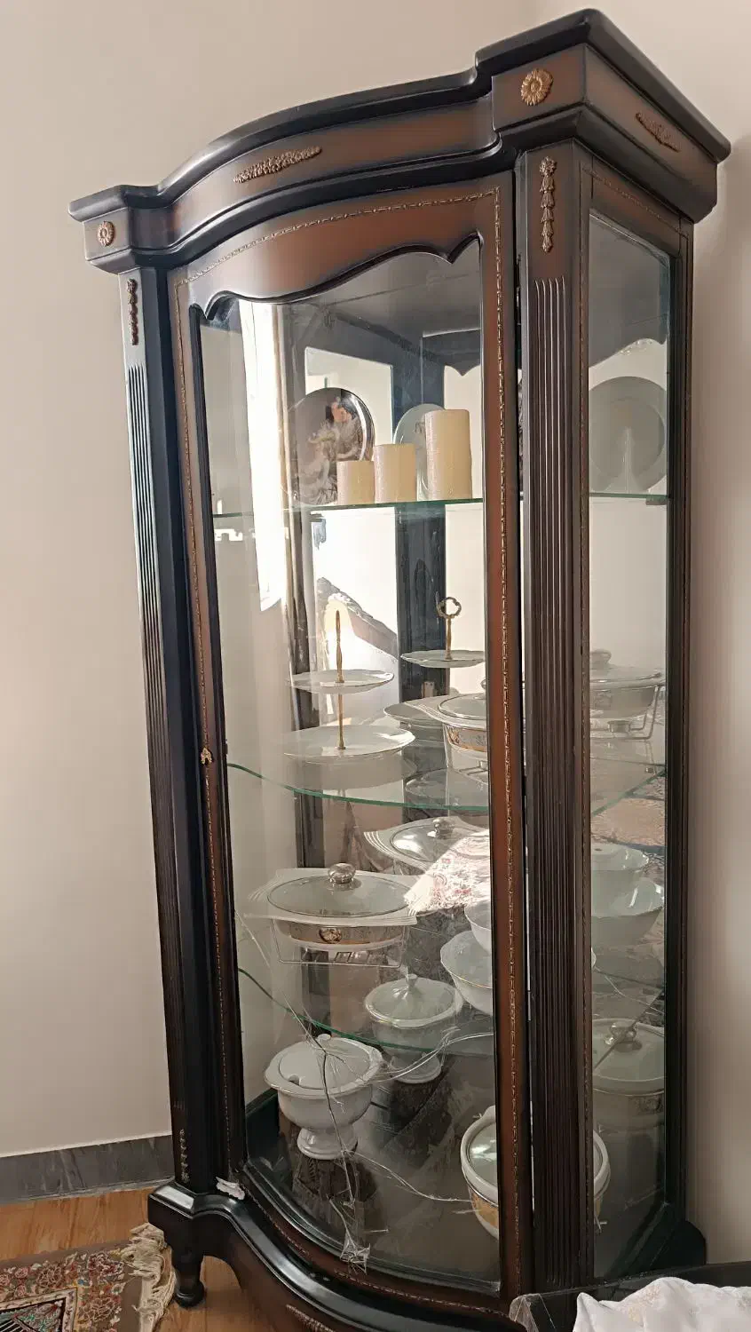 بوفه|بوفه، ویترین، کنسول|سرخنکلاته, |دیوار