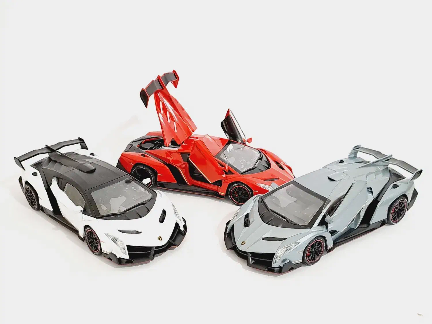 ماکت ماشین فورد لامبورگینی وننو Veneno دودزا|اسباببازی|تهران, خواجه نظام الملک|دیوار