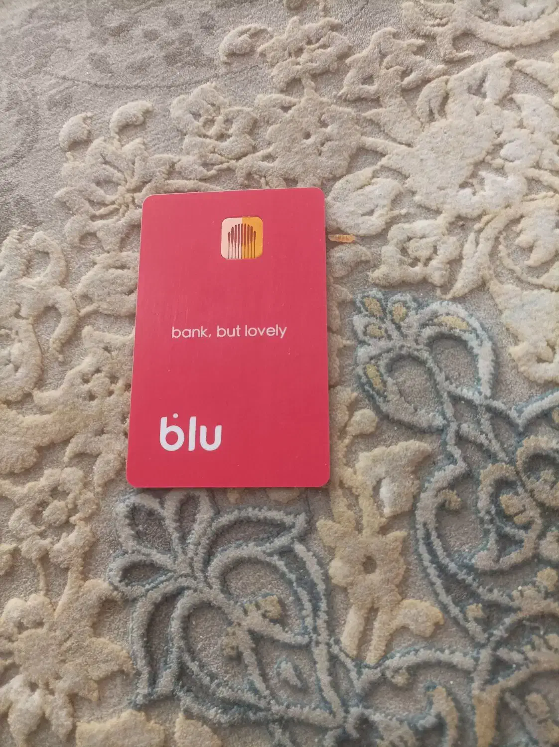 مدارک گمشده|اشیا|تاکستان, |دیوار