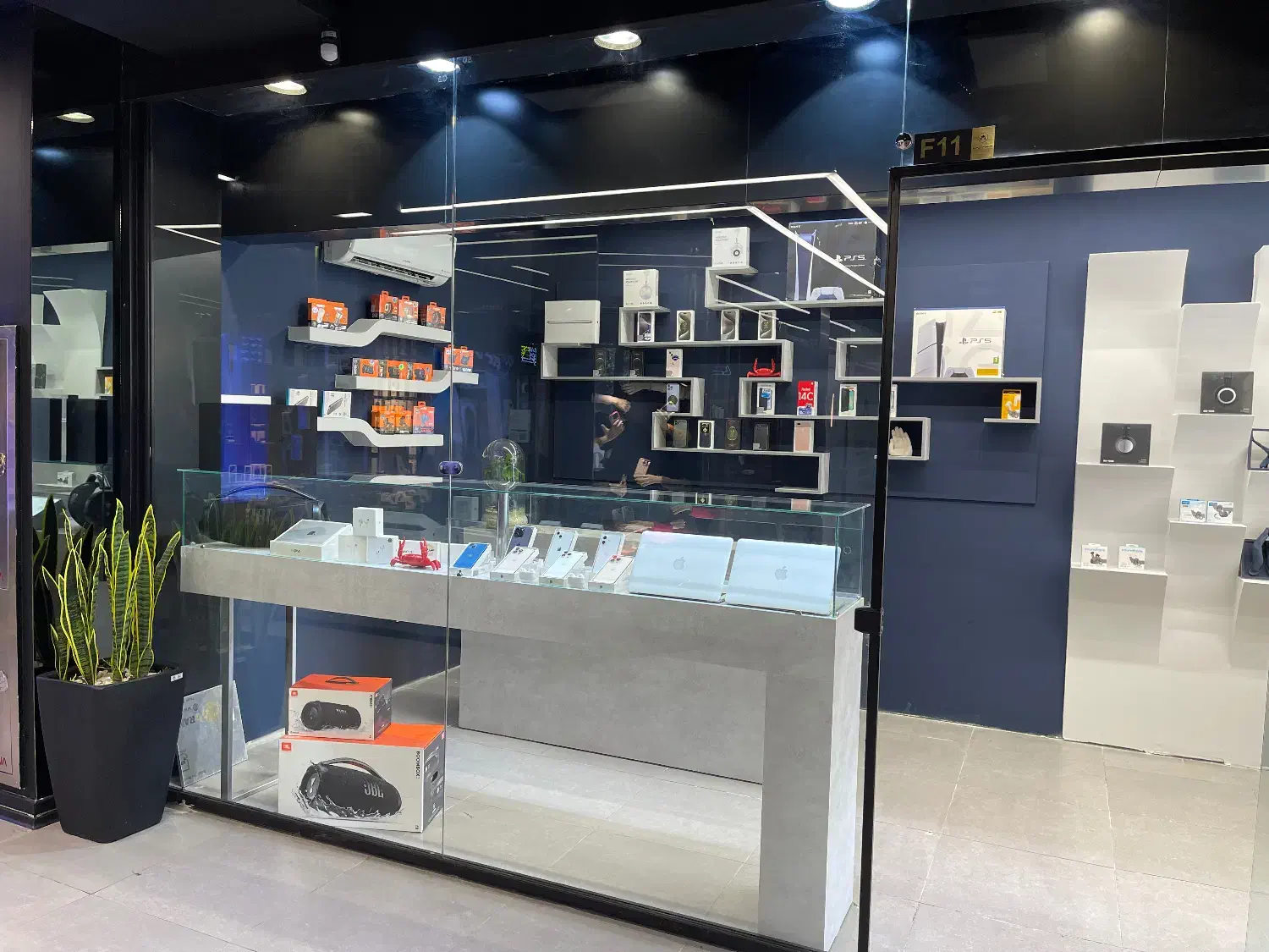 Lenovo IdeaPad 5 17لپتاپ /چکی|رایانه همراه|مشهد, بهشت|دیوار