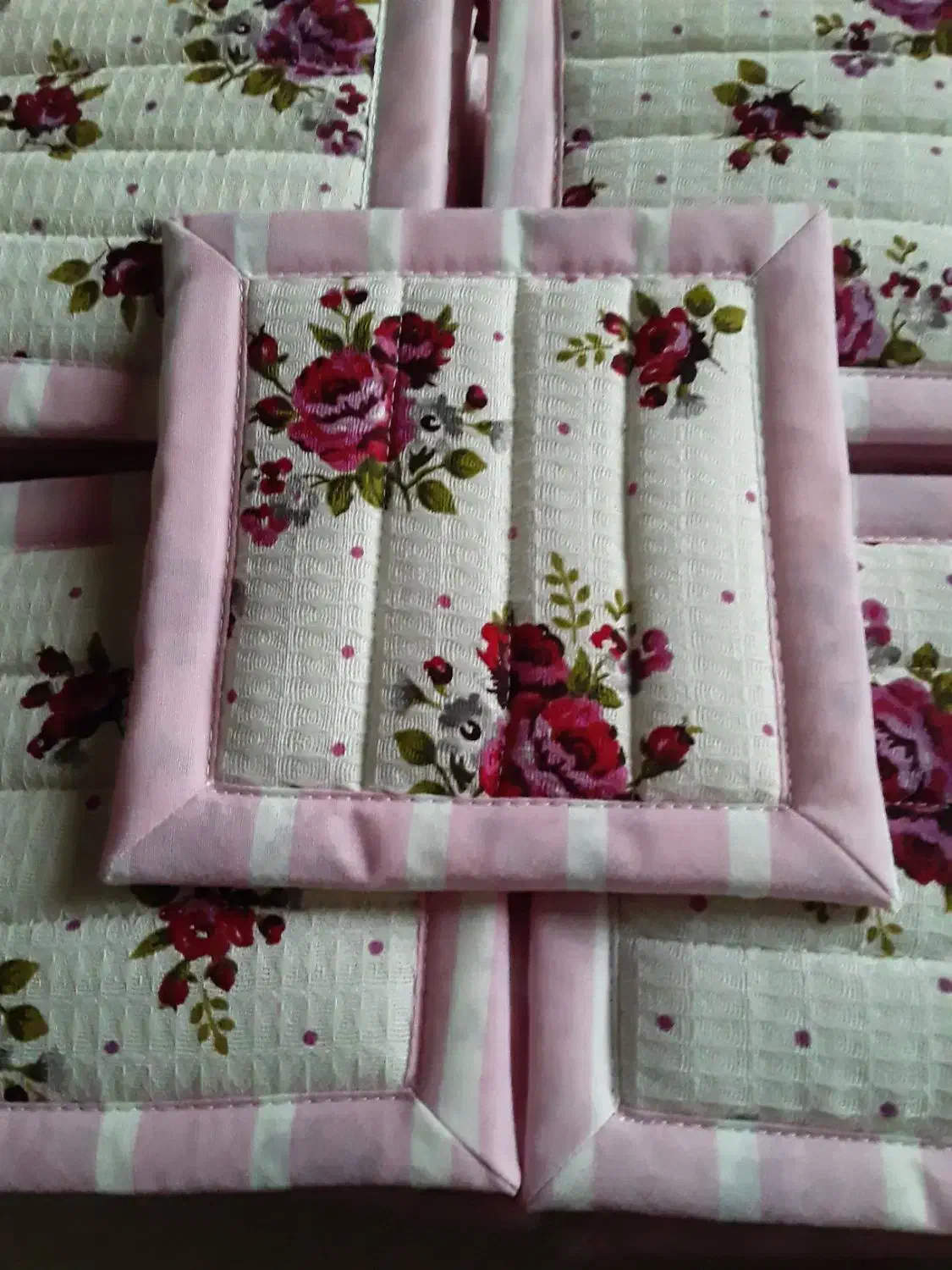 دستگیره آشپزخانه|سفره، حوله، دستمال آشپزخانه|اصفهان, خانه اصفهان|دیوار