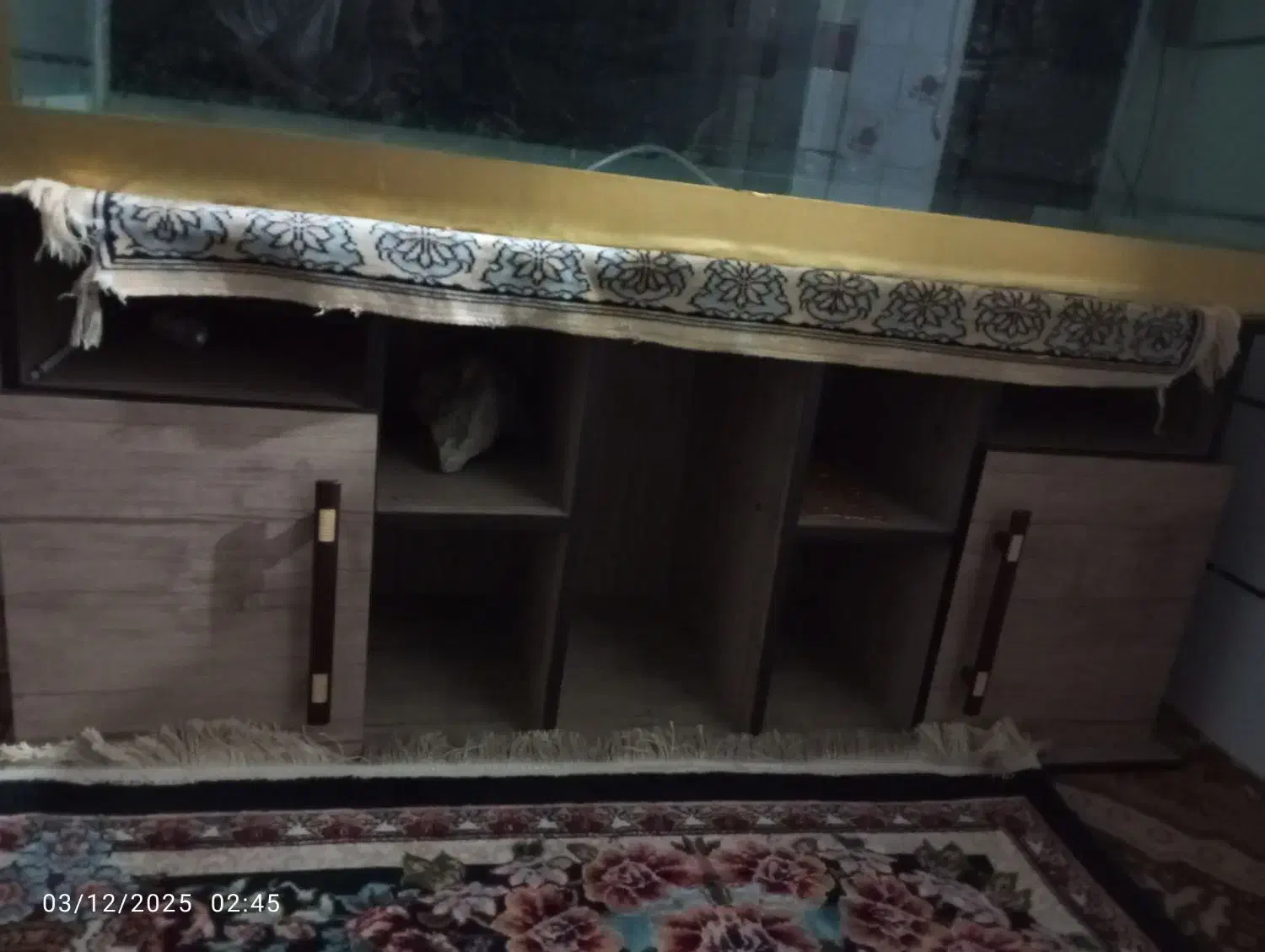 اکواریوم بزرگ|ماهی|شیراز, شیخ علی چوپان|دیوار