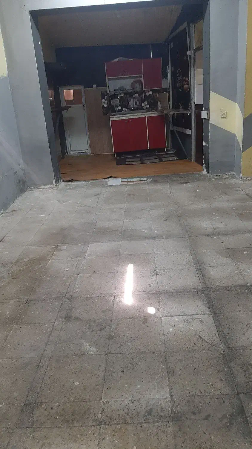 رهن اجاره ۲۰۰/۰۰۰/۰۰۰میلیون پیش|اجارهٔ دفتر صنعتی، کشاورزی، تجاری|رشت, حافظ آباد|دیوار