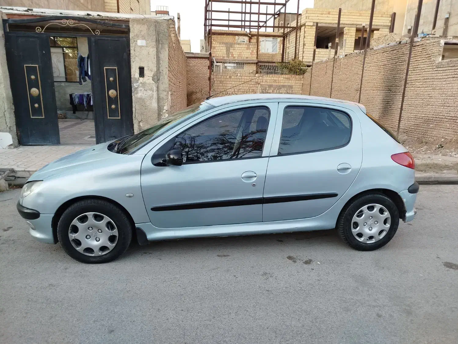 206مدل 83|خودرو سواری و وانت|چهارباغ, |دیوار