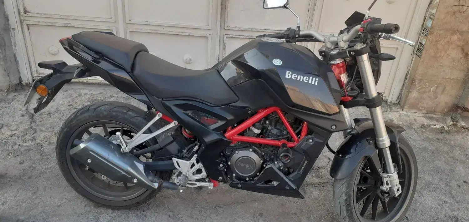 موتوربنلی ۲۵۰ سری اول|موتورسیکلت|شیراز, نیستان|دیوار