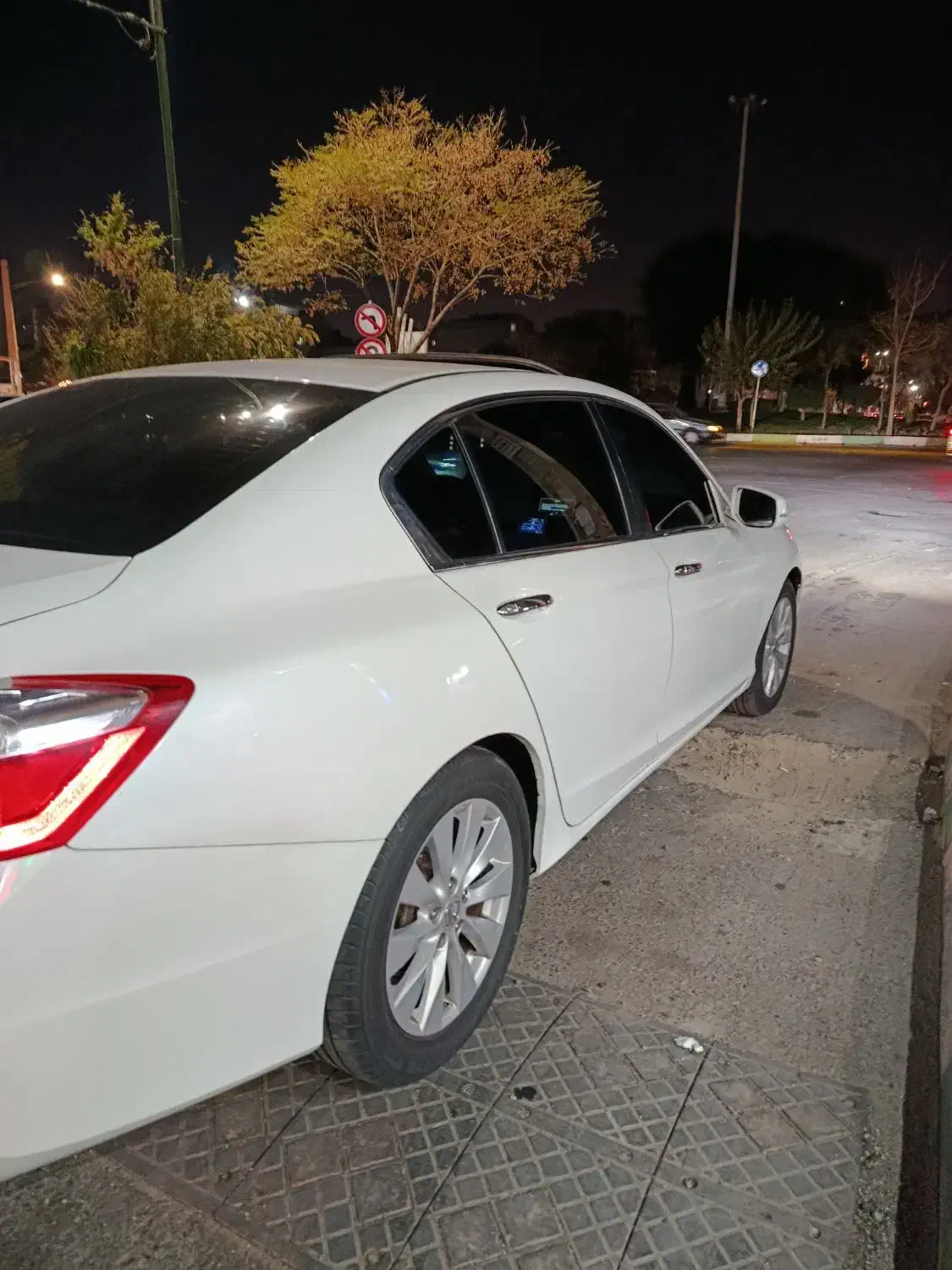 هوندا آکورد تمیز|خودرو سواری و وانت|فردیس, شهرک سپاه|دیوار