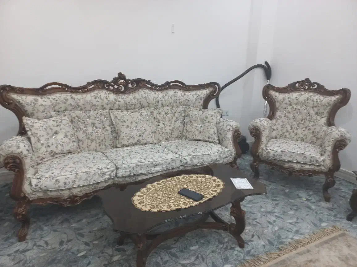 مبل ۷ نفره سلطنتی|مبلمان خانگی و میز عسلی|میناب, |دیوار