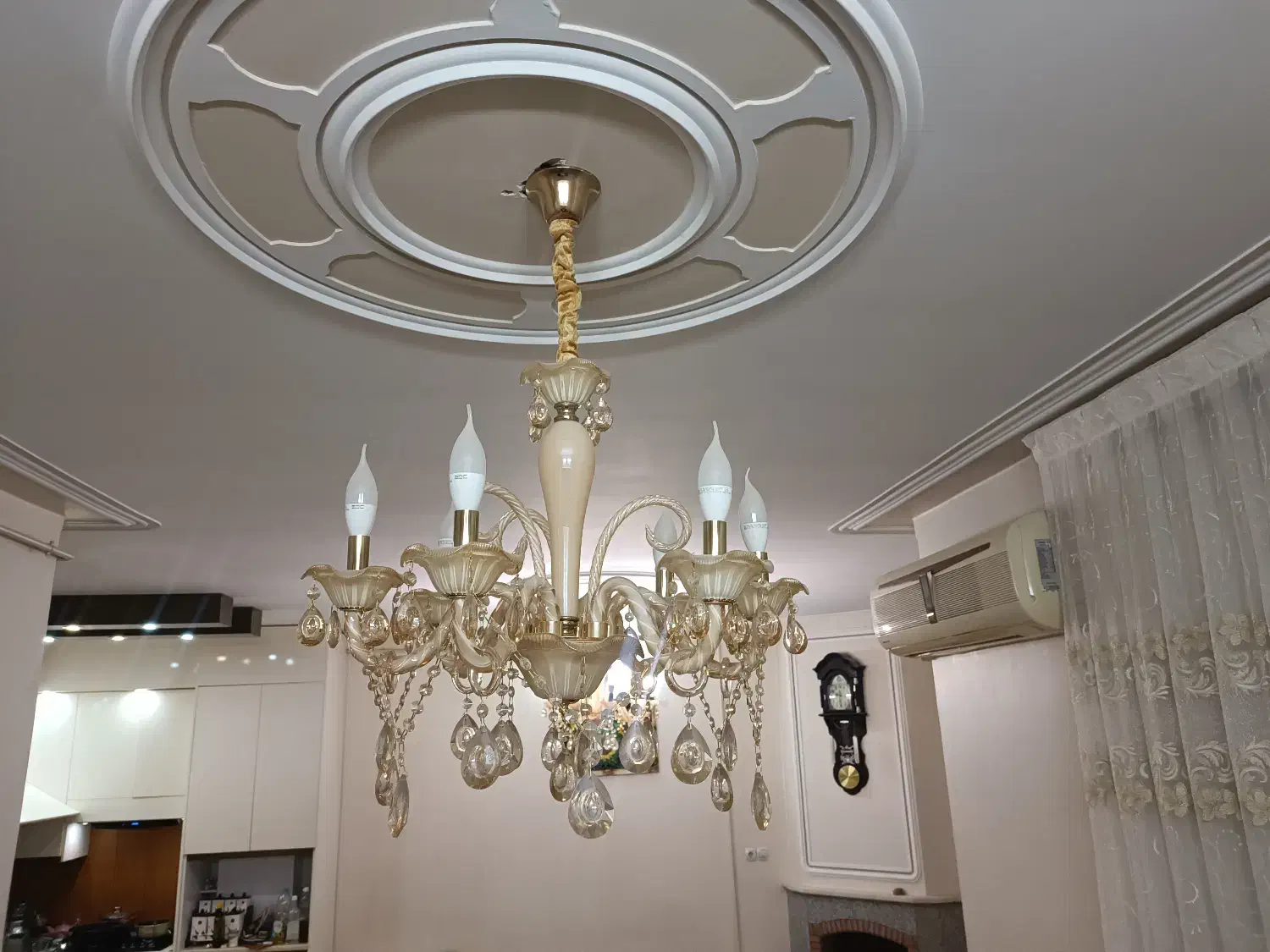 دو عدد لوستر|لوستر و چراغ آویز|زنجان, |دیوار