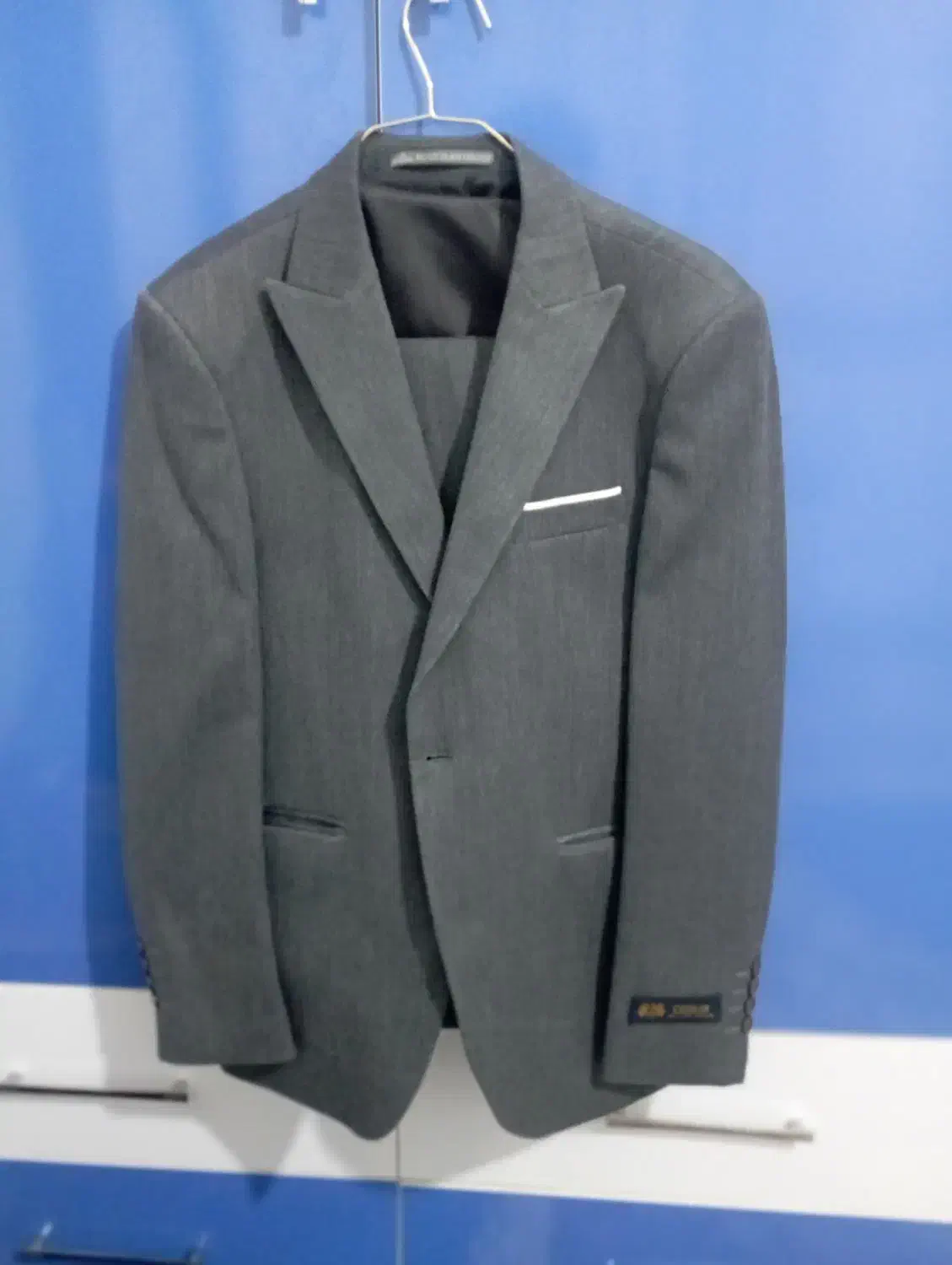 کت شلوار|لباس|گلبهار, شهر جدید گلبهار|دیوار