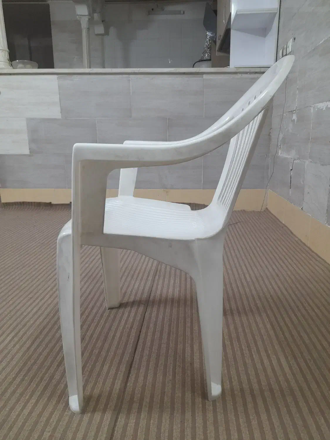 صندلی پلاستیکی|صندلی و نیمکت|قم, سراجه (۱۵ خرداد)|دیوار