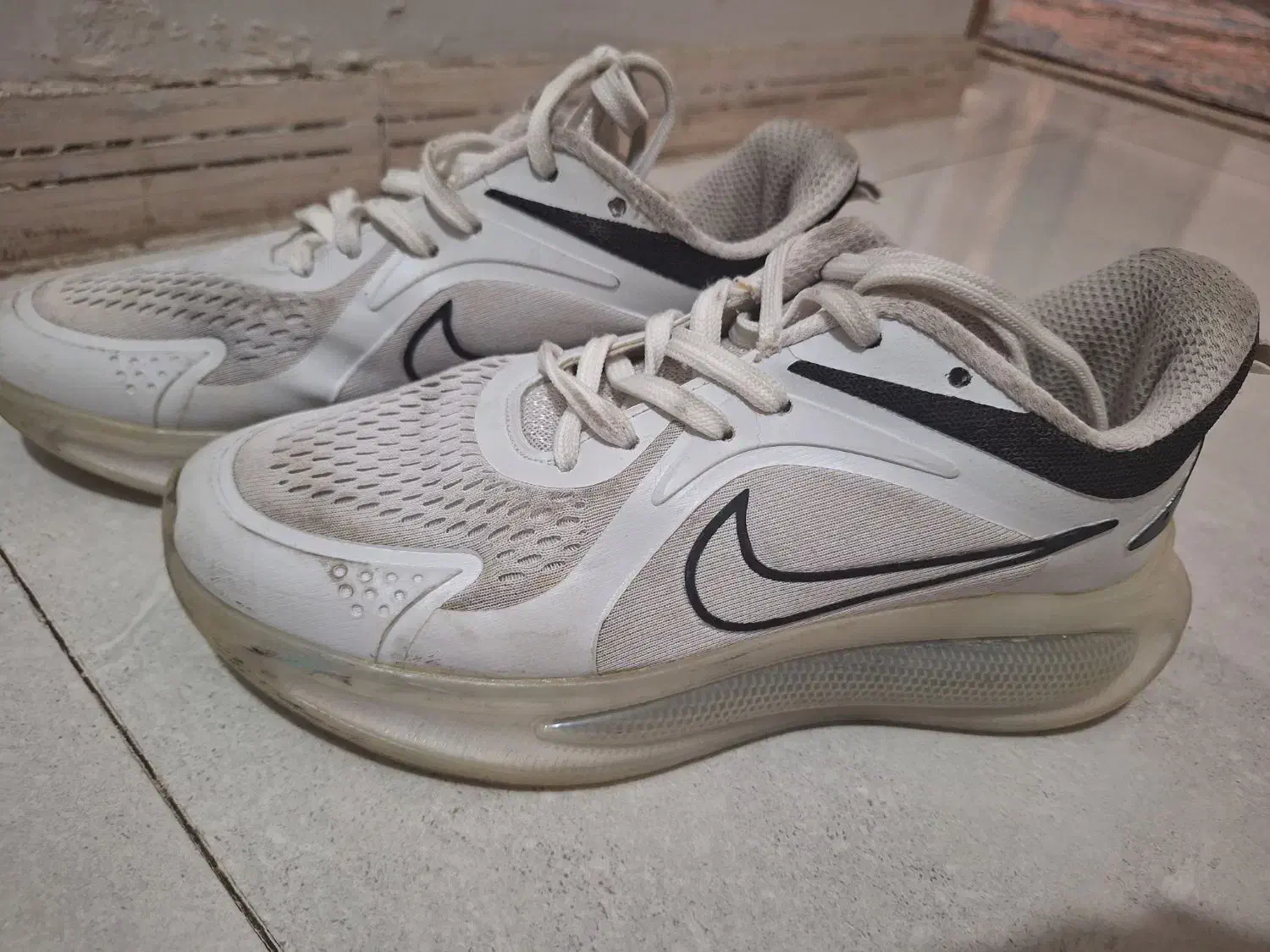 کتونی|کیف، کفش، کمربند|اراک, |دیوار