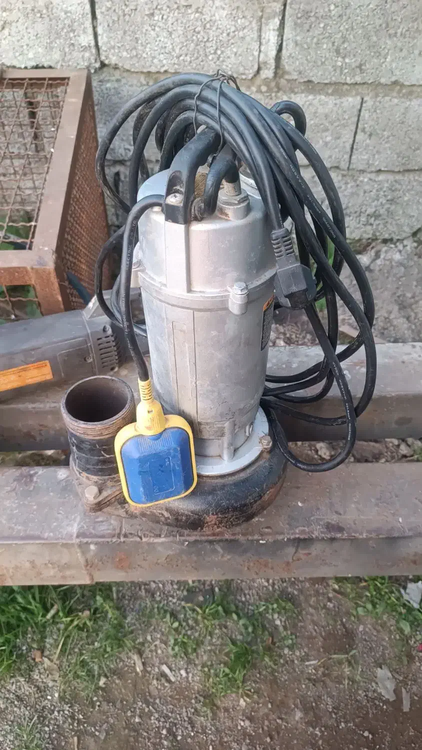 کف کش سی آنچه سنگ فلز|ماشین‌آلات صنعتی|املش, |دیوار