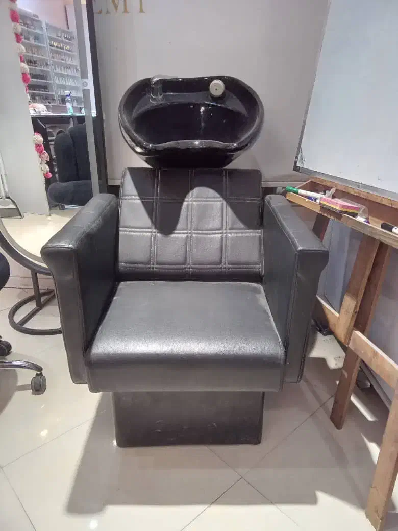 سرشور متحرک در حدنو بسیار تمیز|آرایشگاه و سالنهای زیبایی|تهران, صد دستگاه|دیوار