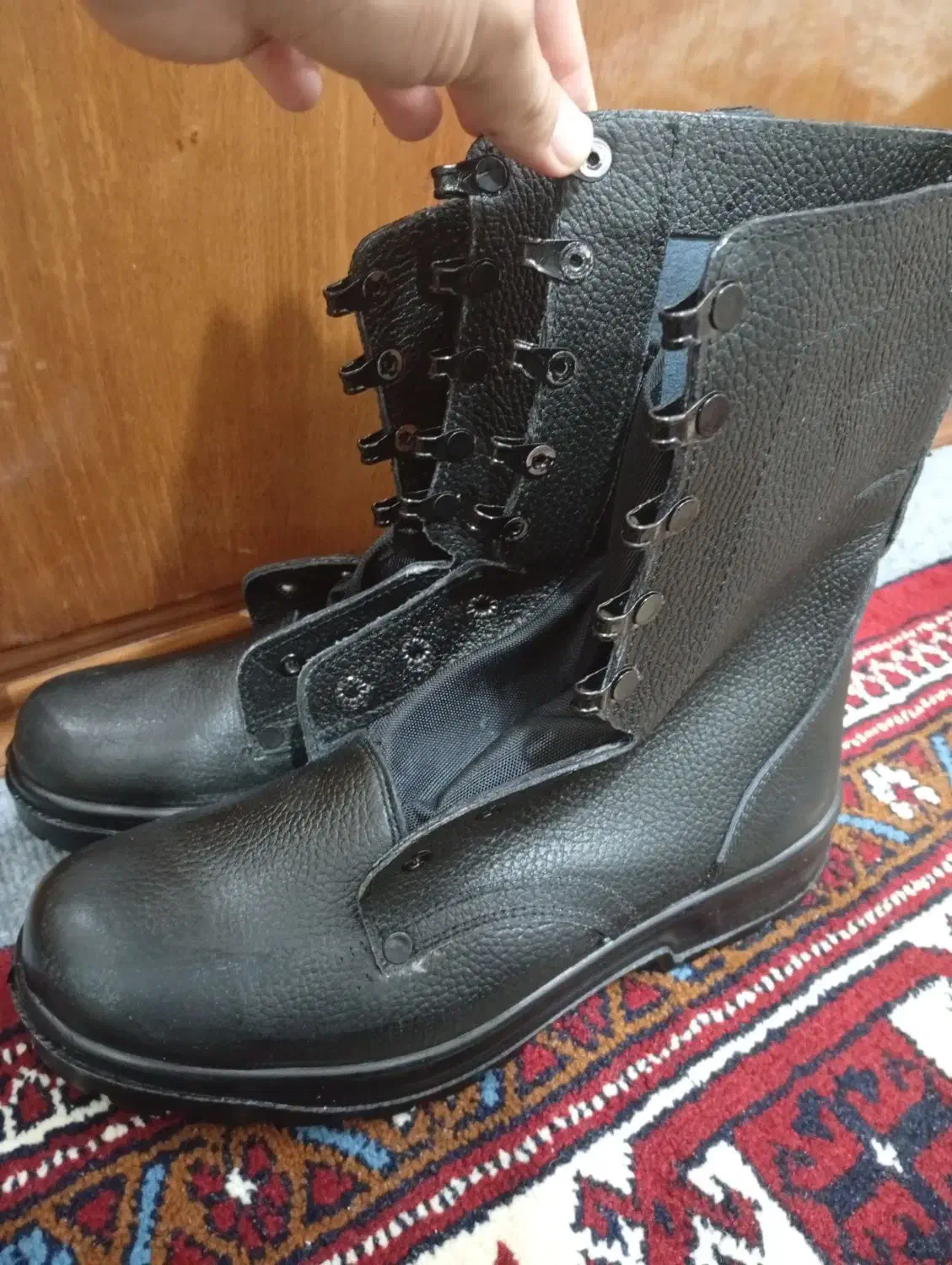 پوتین کادر|کیف، کفش، کمربند|آق قلا, |دیوار