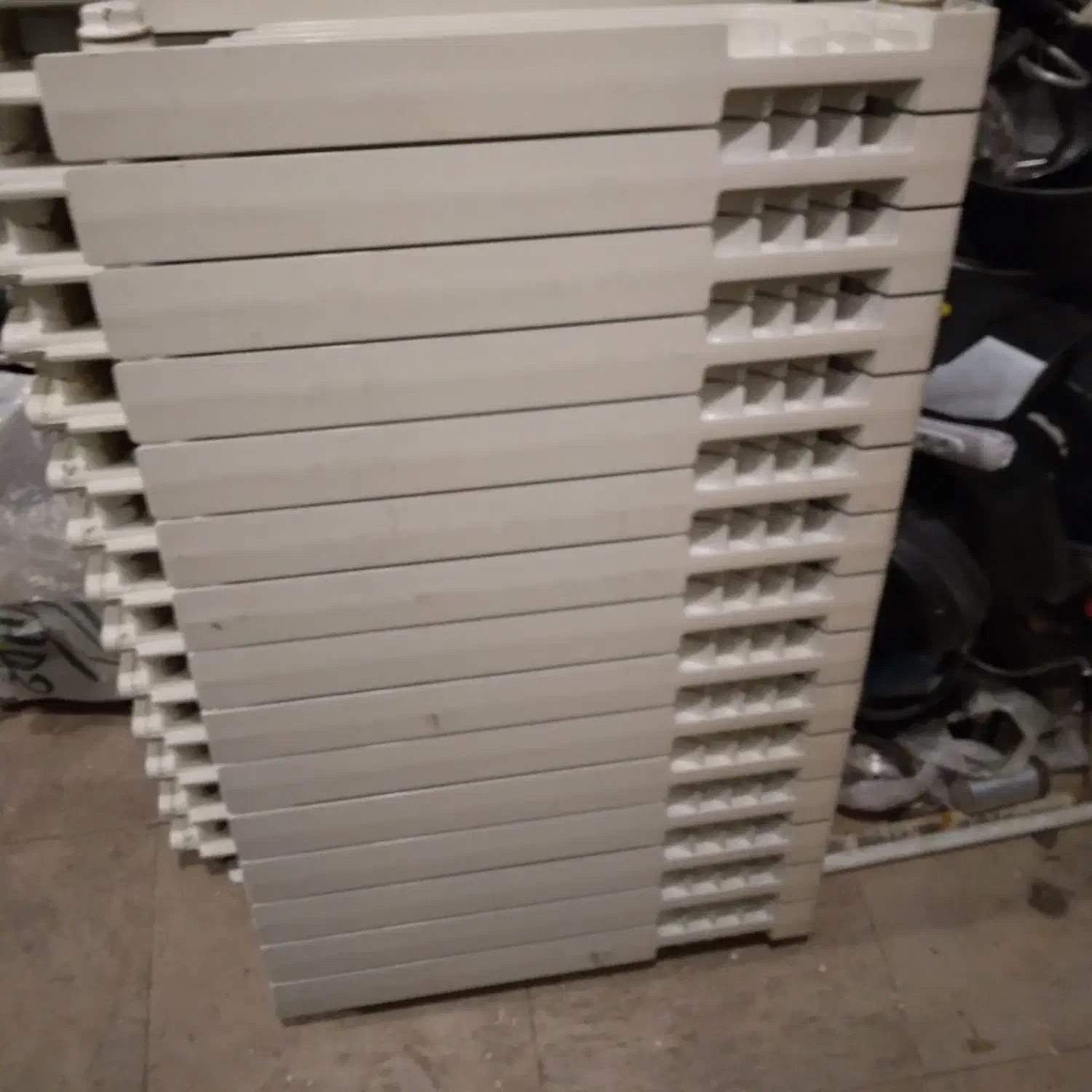 کمتر از یک سال کار کرده در حد نو به ضمانت|آبگرمکن، پکیج، شوفاژ|تهران, خاک سفید|دیوار