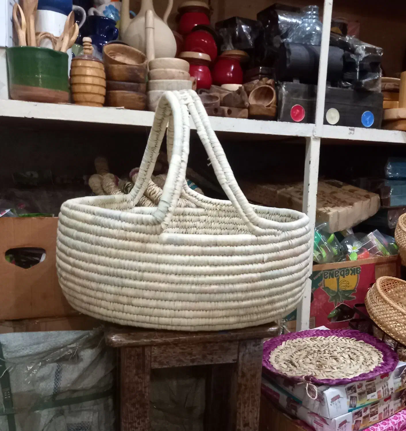 جای برنجی و جای لوازم خرمایی و سبد پیک‌نیک خرمایی|صنایع دستی و سایر لوازم تزئینی|رشت, پیرسرا|دیوار