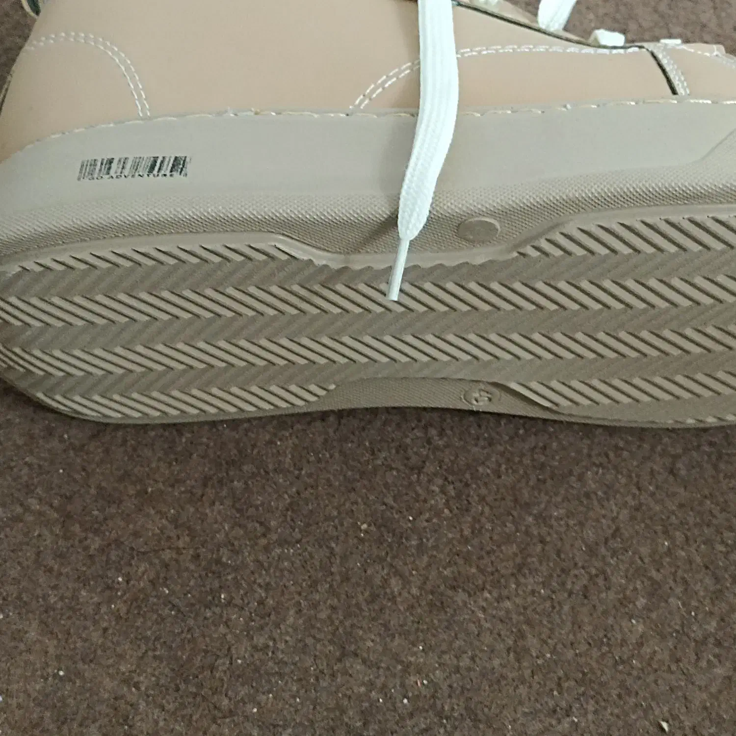 کفش کاملاً نو|کیف، کفش، کمربند|گلبهار, شهر جدید گلبهار|دیوار