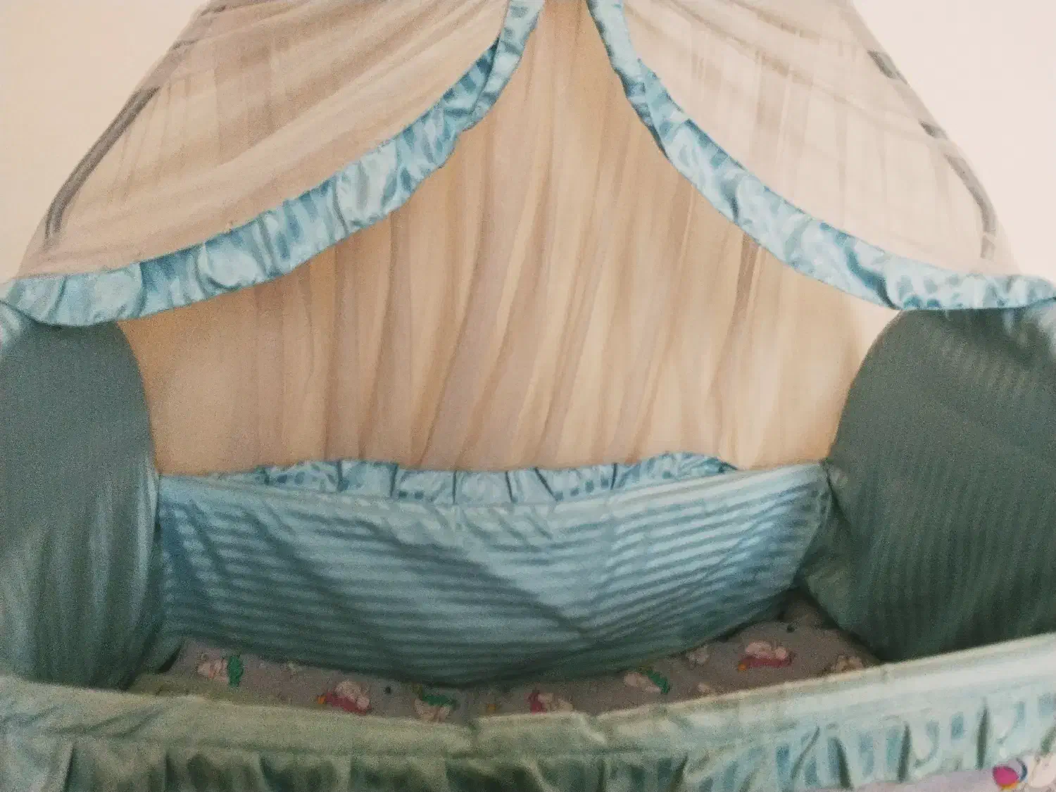 تخت کنار مادر|تخت و صندلی بچه|اندیشه, شهرک مریم|دیوار