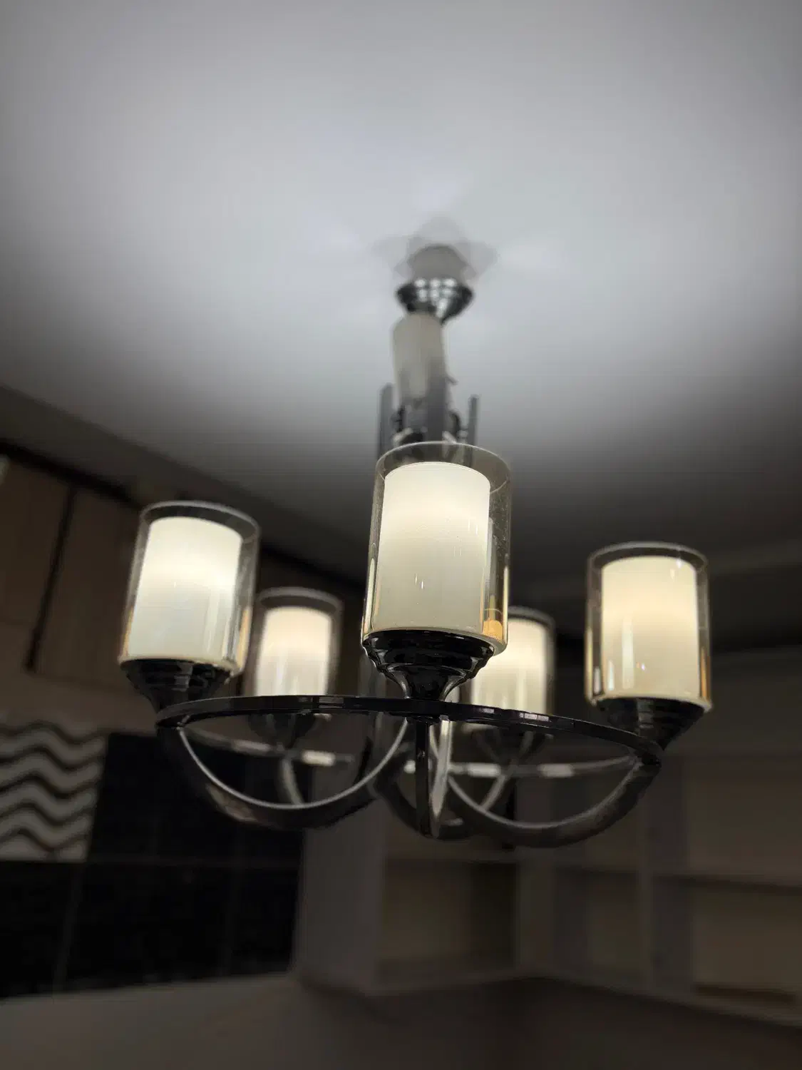 لوستر ۵ شاخه|لوستر و چراغ آویز|مشهد, تربیت (صدف)|دیوار