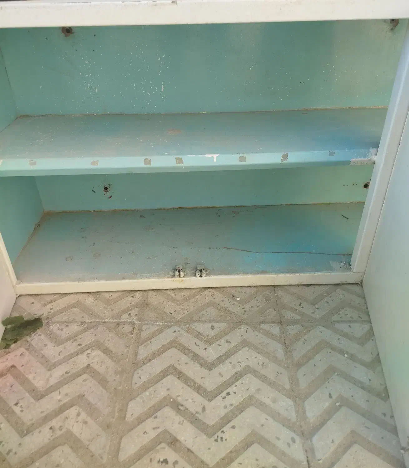 کمد|جاکفشی، کمد، دراور|محمدیه-قزوین, |دیوار