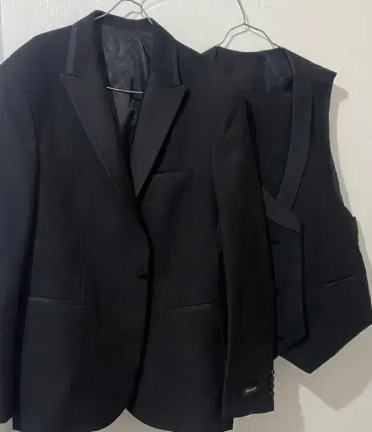 کت شلوار نو|لباس|ماکو, |دیوار