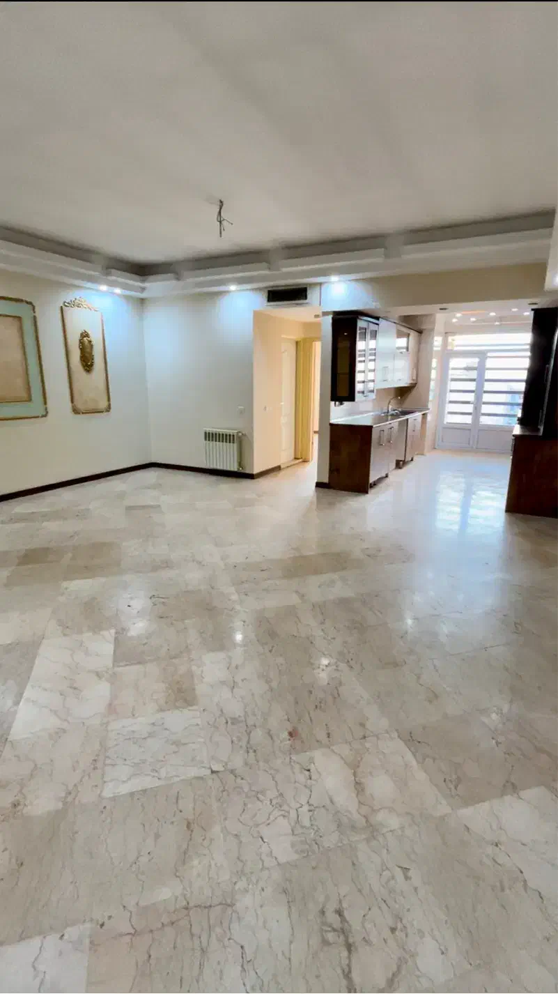 آپارتمان۱۱۰ متر/دو خواب/فول/خوش نقشه/قابل تبدیل