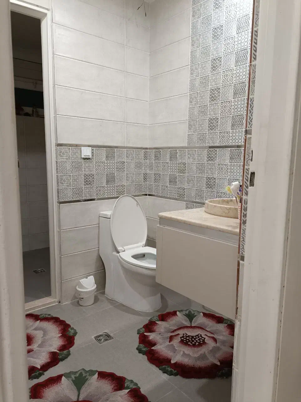 تک واحدی/بازسازی شده/۱۰۵متر/حیاط اختصاصی