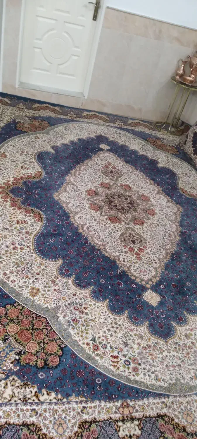 فرش و پشتی در حد|فرش|قم, ولیعصر|دیوار