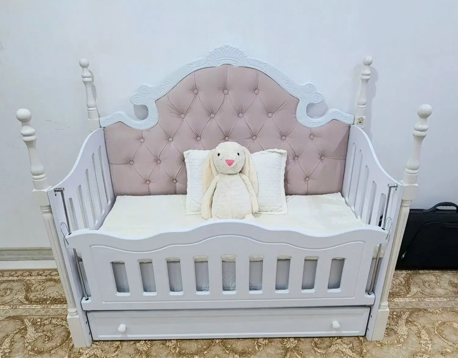 تخت نوزاد و کودک برند بی بی کستل|تخت و صندلی بچه|چهاردانگه (تهران), |دیوار