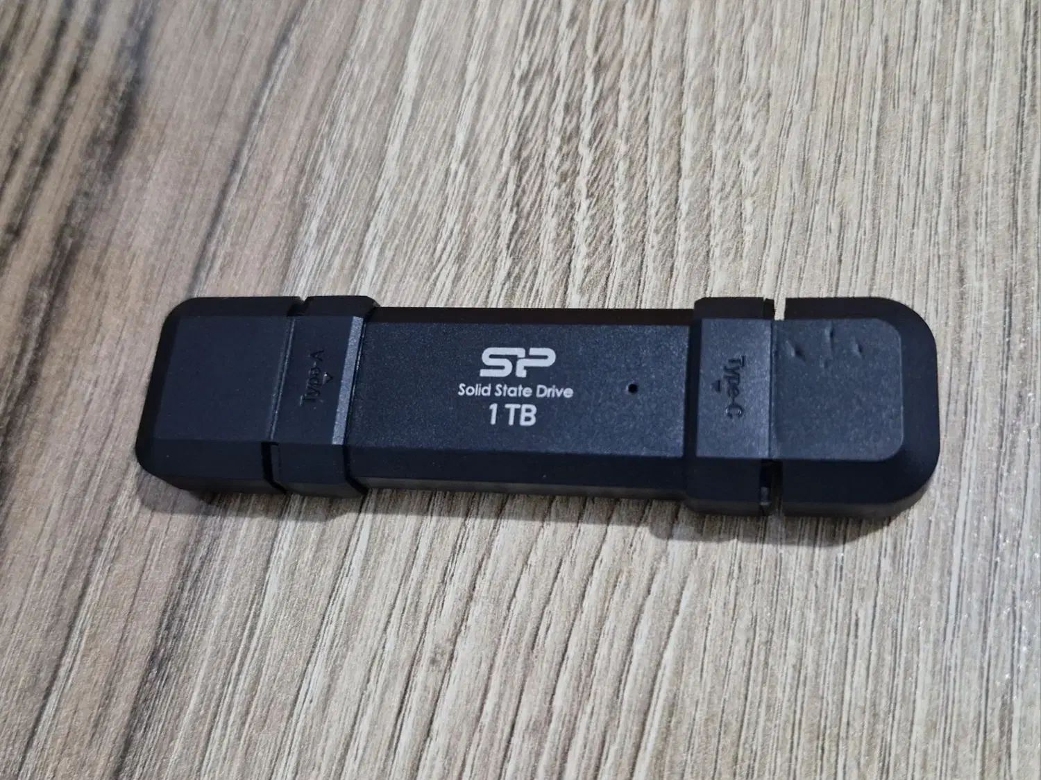 فلش مموری Ds72 وHDD دو ترا|قطعات و لوازم جانبی رایانه|فردیس, سپید دشت|دیوار