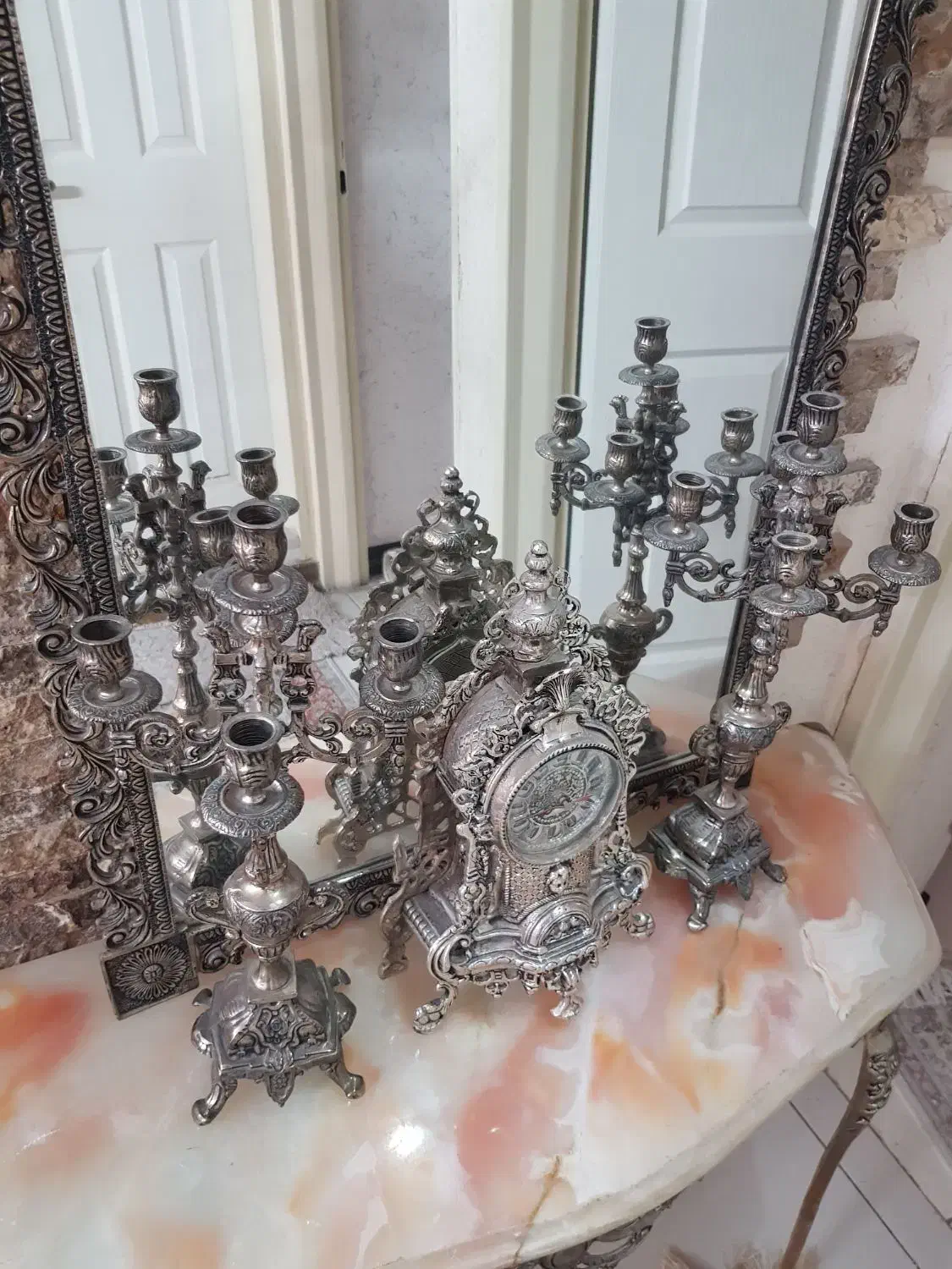 ایینه‌‌شمعدان‌برنجی|آینه|گلستان (تهران), |دیوار