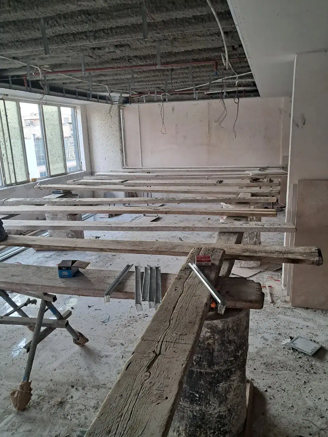 برقکار ماهرنیمه ماهر کناف کارماهر نیمه ماهر|استخدام معماری، عمران و ساختمانی|تهران, لویزان|دیوار