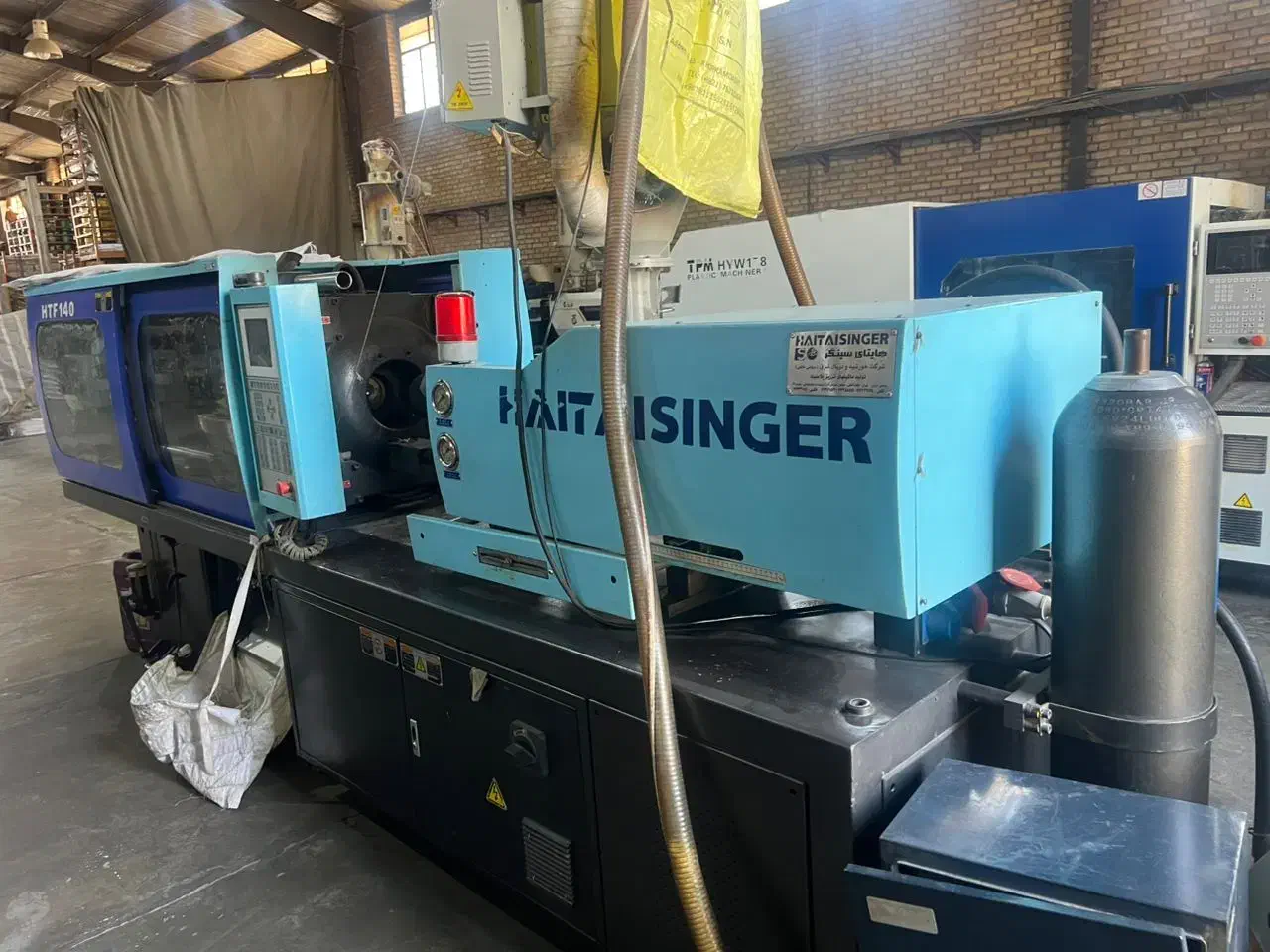 فروش دستگاههای تزریق پلاستیک چینی و ایرانی|ماشینآلات صنعتی|سنندج, |دیوار