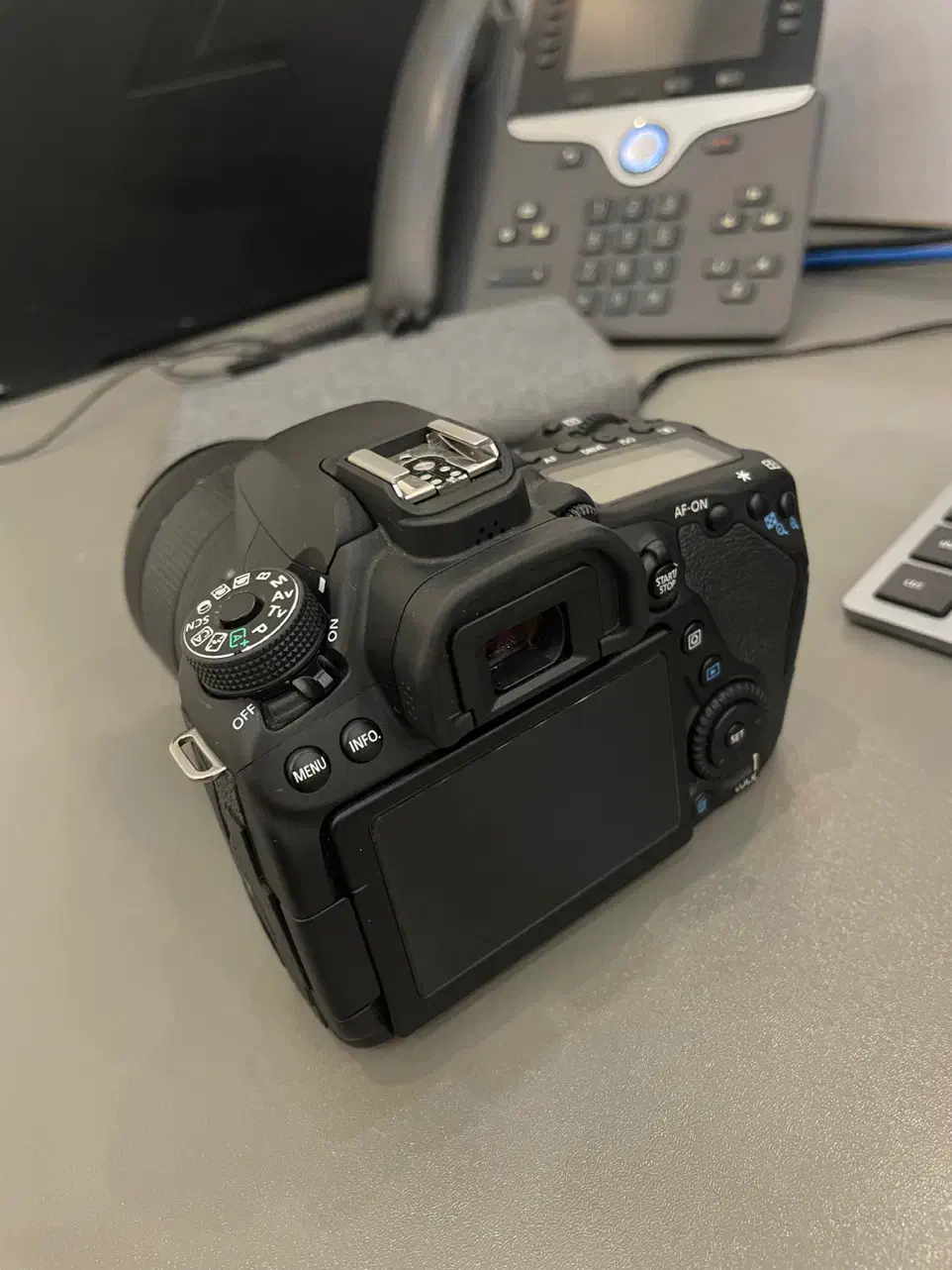 Canon 80D دوربین|دوربین عکاسی و فیلم‌برداری|تهران, شهرک گلها (تهرانسر)|دیوار