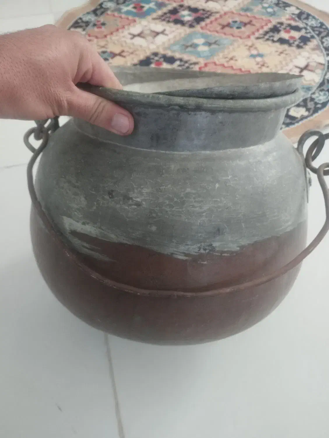 دوگوله|کلکسیون اشیاء عتیقه|اراک, |دیوار