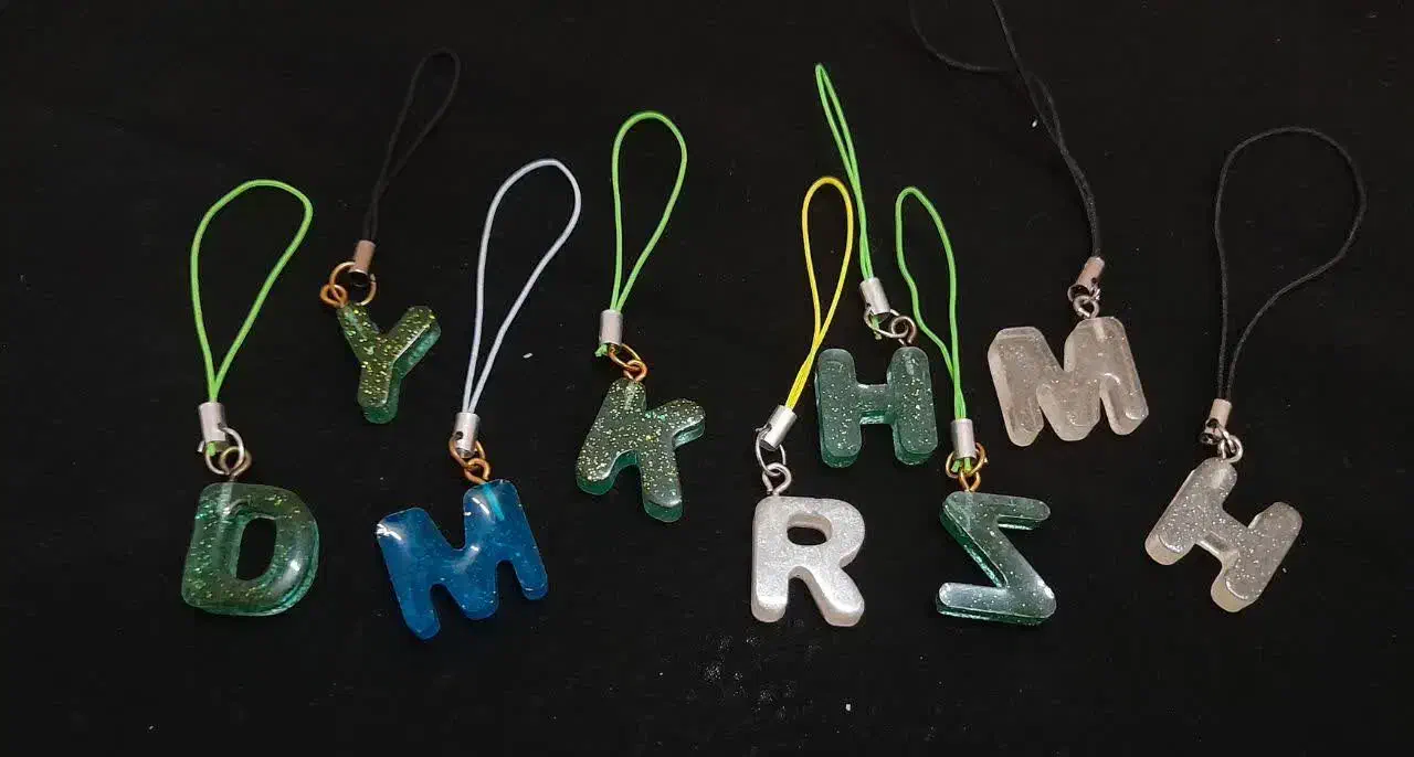 آویز موبایل وفلش|لوازم جانبی موبایل و تبلت|قم, سراجه (۱۵ خرداد)|دیوار