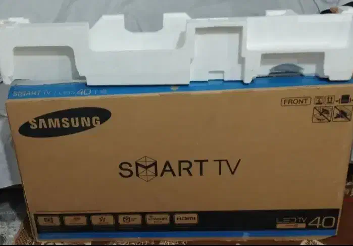 تلویزیون سامسونگ اسمارت40اینچ اصلی تصویرفوقالعاده|تلویزیون و پروژکتور|قرچک, داوود آباد|دیوار