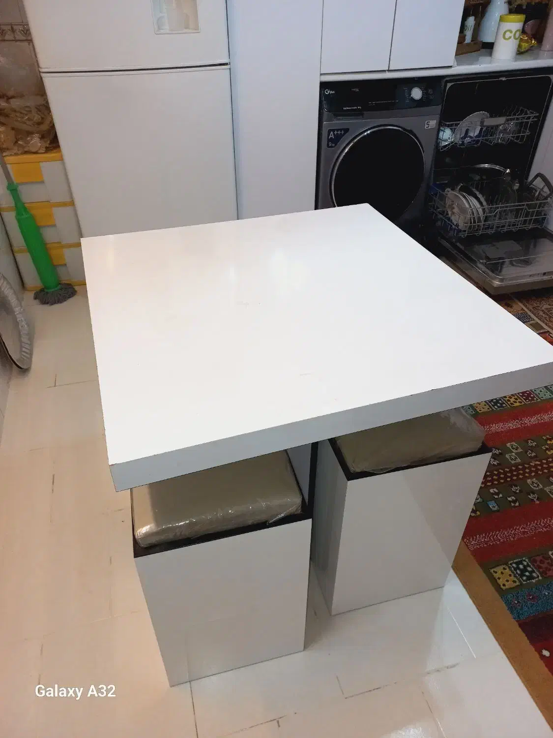 ناهار خوری ۴ نفره|میز و صندلی غذاخوری|اصفهان, جلالیه|دیوار