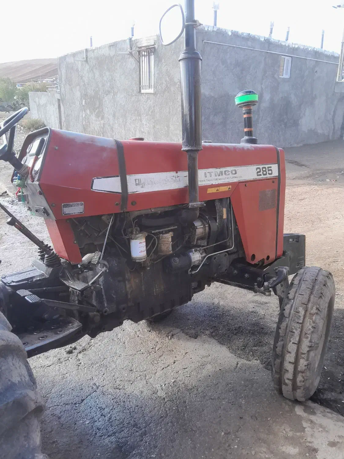 تراکتور در خودرو سنگین|خودرو سنگین|هرسین, |دیوار