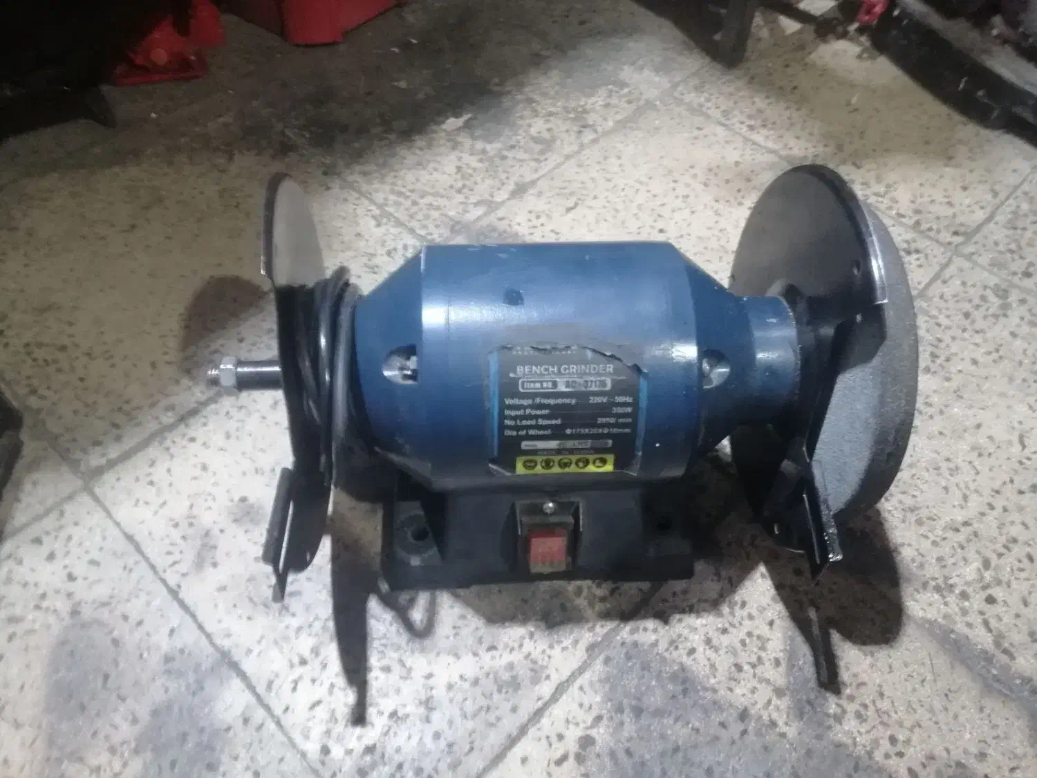 سنگ رو میزی|ابزارآلات|هشتگرد, هشتگرد قدیم|دیوار