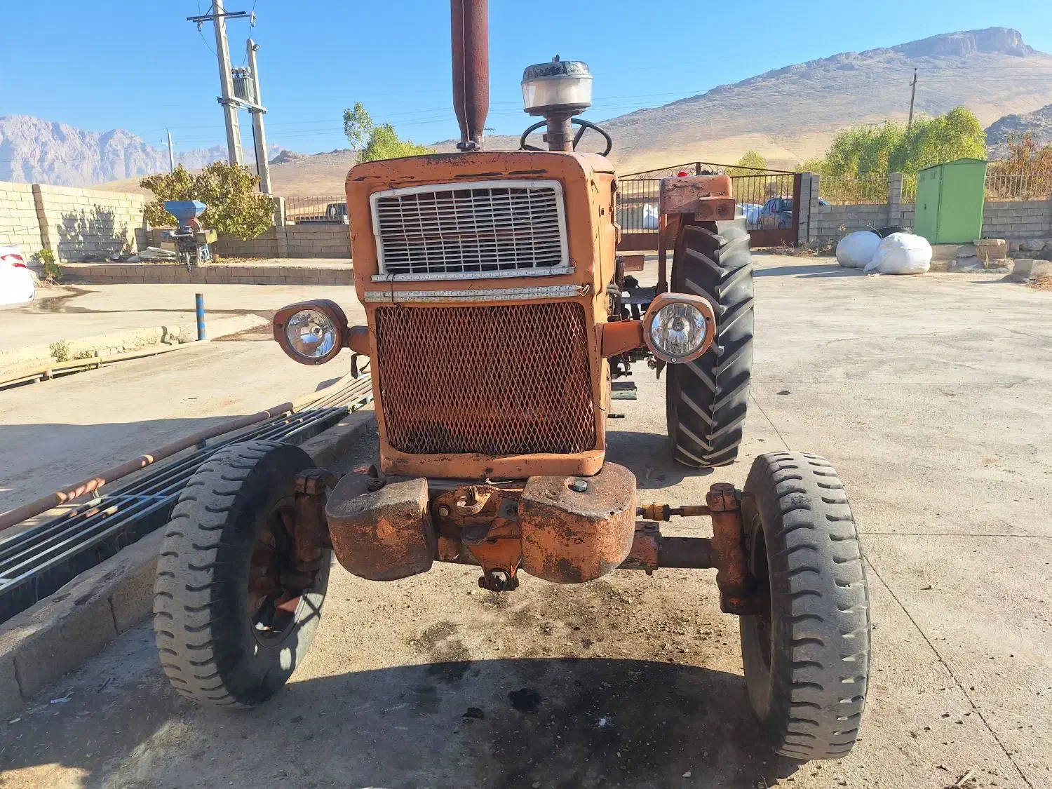 تراکتور رومانی|خودرو سنگین|روانسر, |دیوار