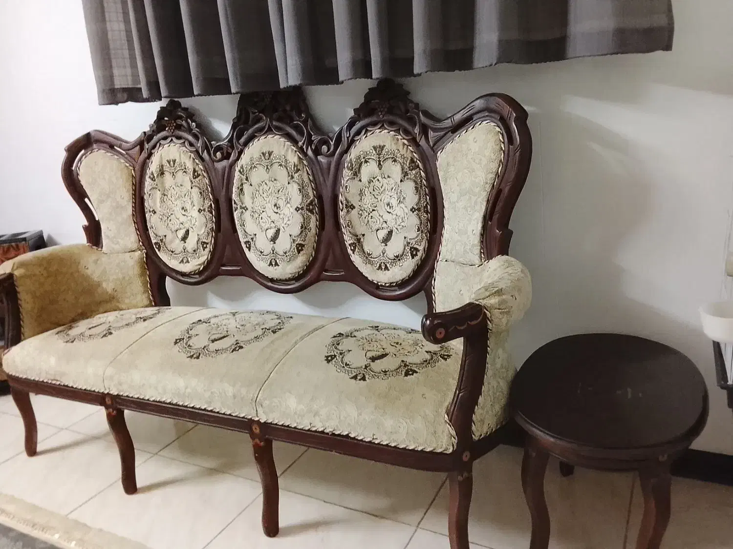 مبلمان۹نفره|مبلمان خانگی و میز عسلی|اصفهان, دستگرده|دیوار