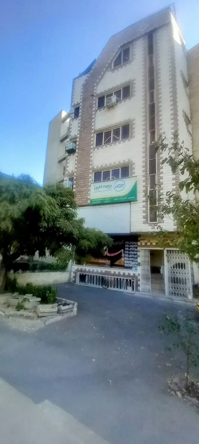 مغازه 20متری با 150متر محوطه،20متر زیرزمین،10بالکن|اجارهٔ مغازه و غرفه|تهران, تهرانپارس غربی|دیوار