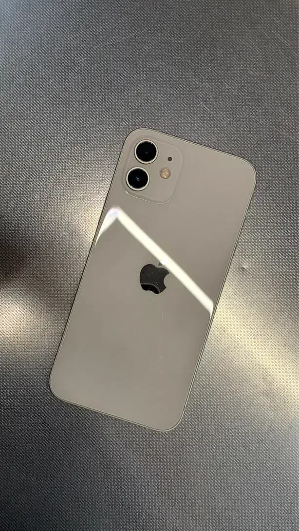 آیفون ۱۲ کم کارکرد تمیز|موبایل|شاهین‌شهر, خانه کارگر|دیوار