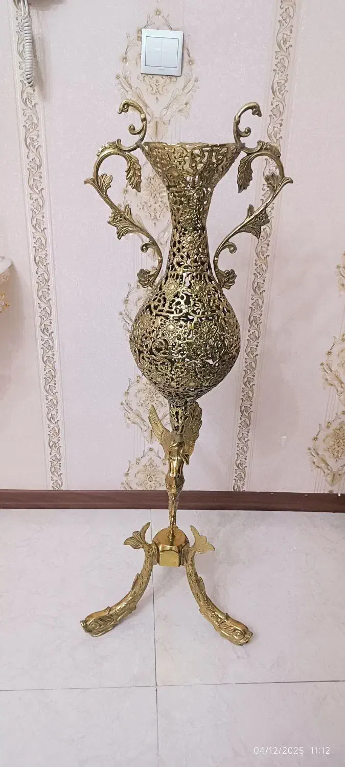 گلدان برنزی مدل فرشته (توضیحات خونده بشه )|صنایع دستی و سایر لوازم تزئینی|تهران, خاک سفید|دیوار